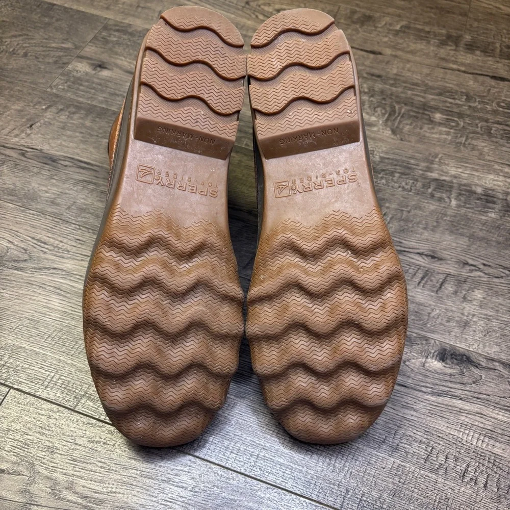 Sperry preowned